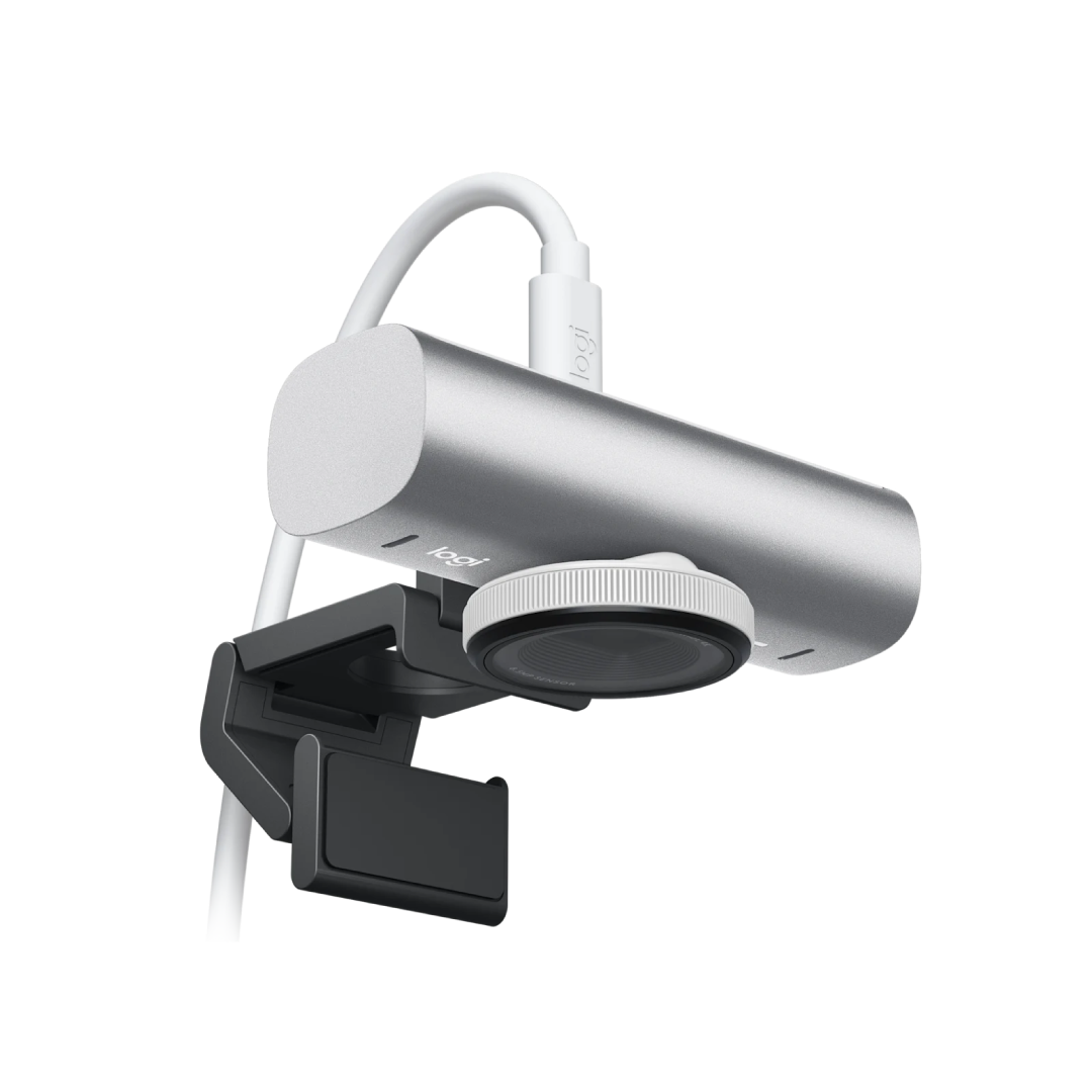 Meet or stream in ultra HD 4k resolution video with AI image enhancement and our largest webcam sensor yet, for 2x finer image detail in difficult lighting conditions