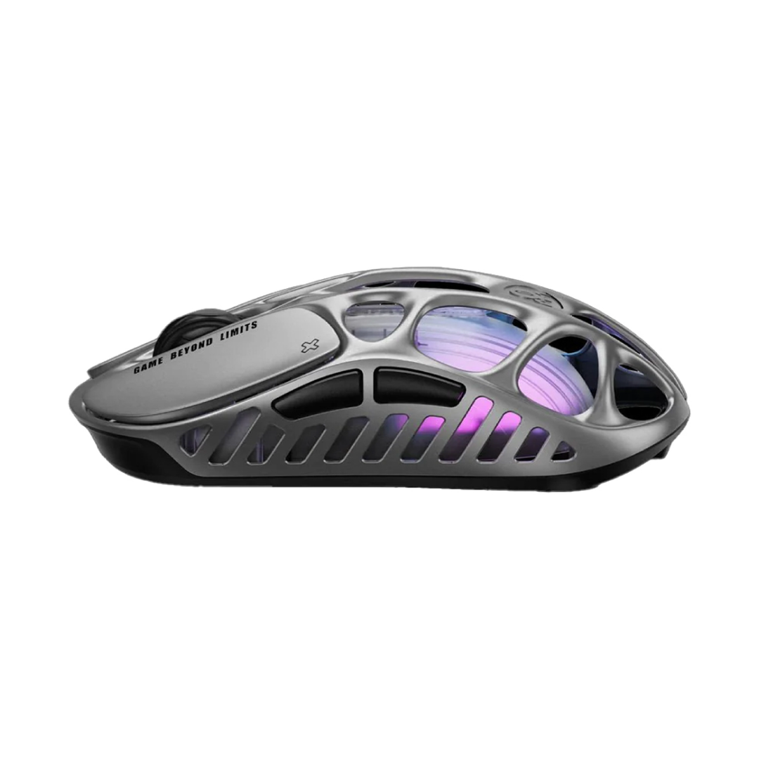 The GravaStar Mercury X Interstellar Silver is a high-performance gaming mouse that combines cutting-edge technology with a unique, battle-worn aesthetic. Crafted with a hollowed-out structure and a matte silver finish, it offers both aesthetic appeal and functional ergonomics.