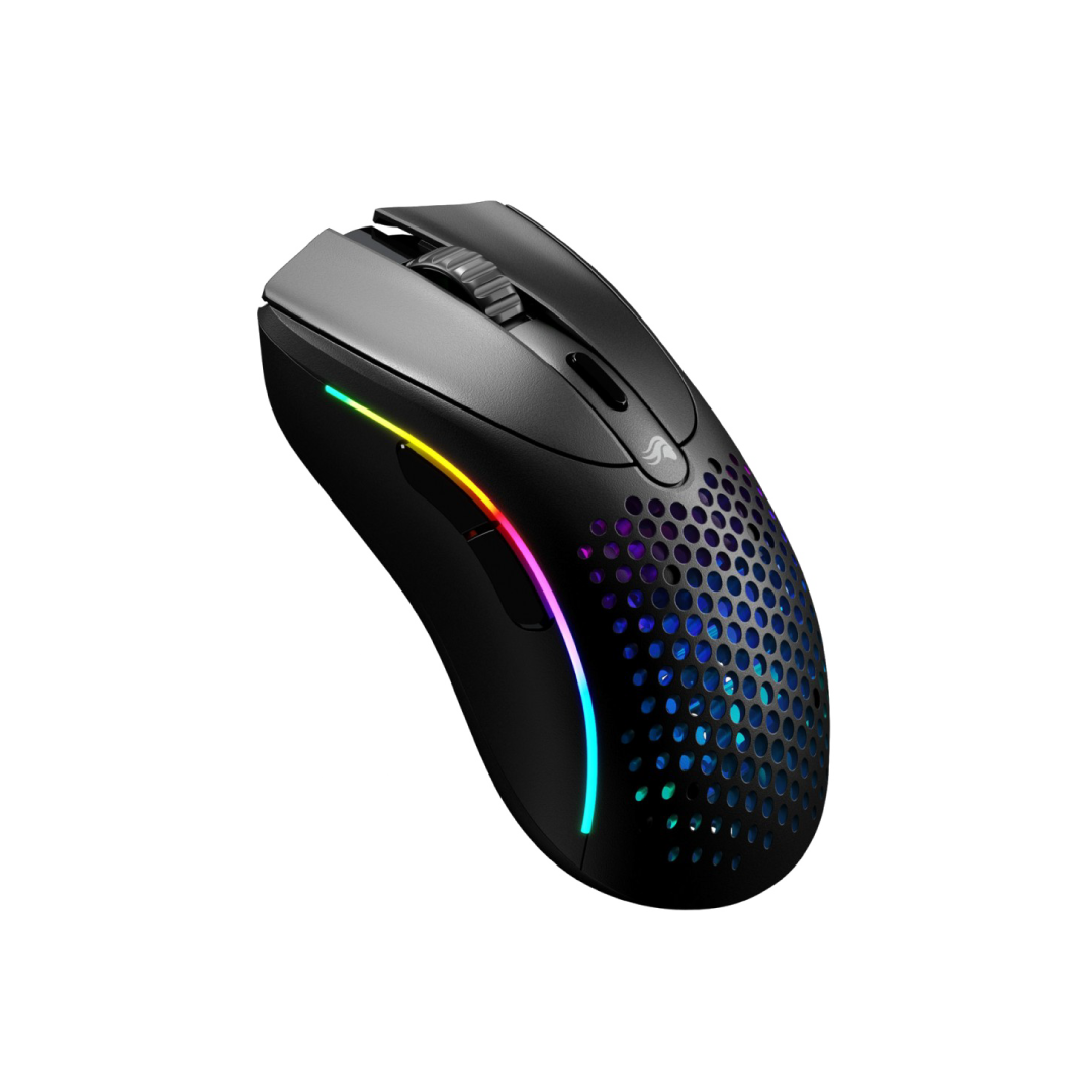 Superior comfort meets speed and control. Crafted to fit the hand's natural contours, the Model D 2 Wireless prevents wrist fatigue to keep you gaming at peak performance.